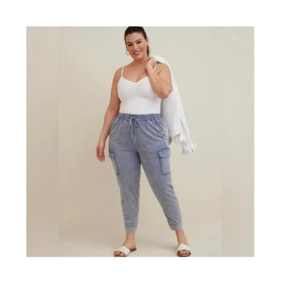 Torrid Jogger Pants Womens 1x Stretch Challis Midrise Cargo Acid Wash Relaxed - Picture 1 of 8